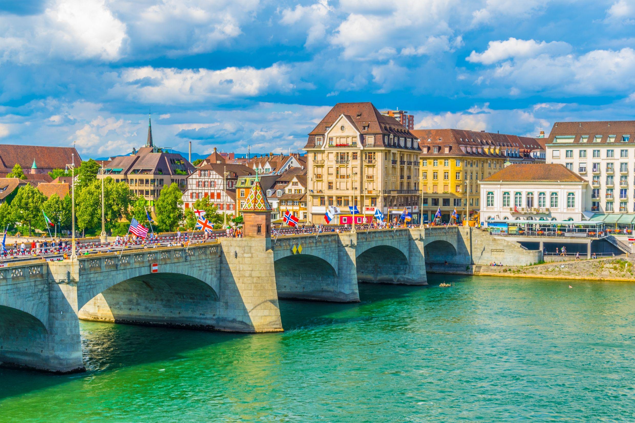 Basilea vi stupirà con le sue architetture medievali e una vibrante scena culturale ©trabantos/Shutterstock